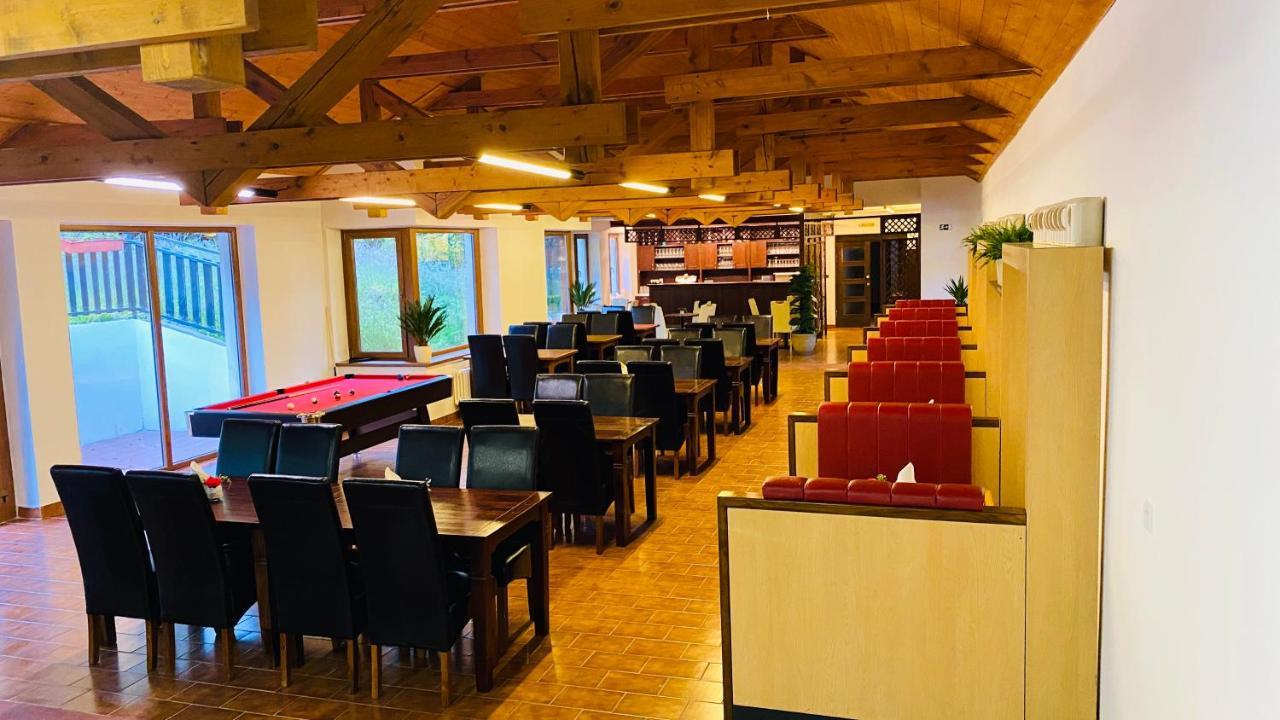 Uniqhotel Cesky Sternberk Extérieur photo