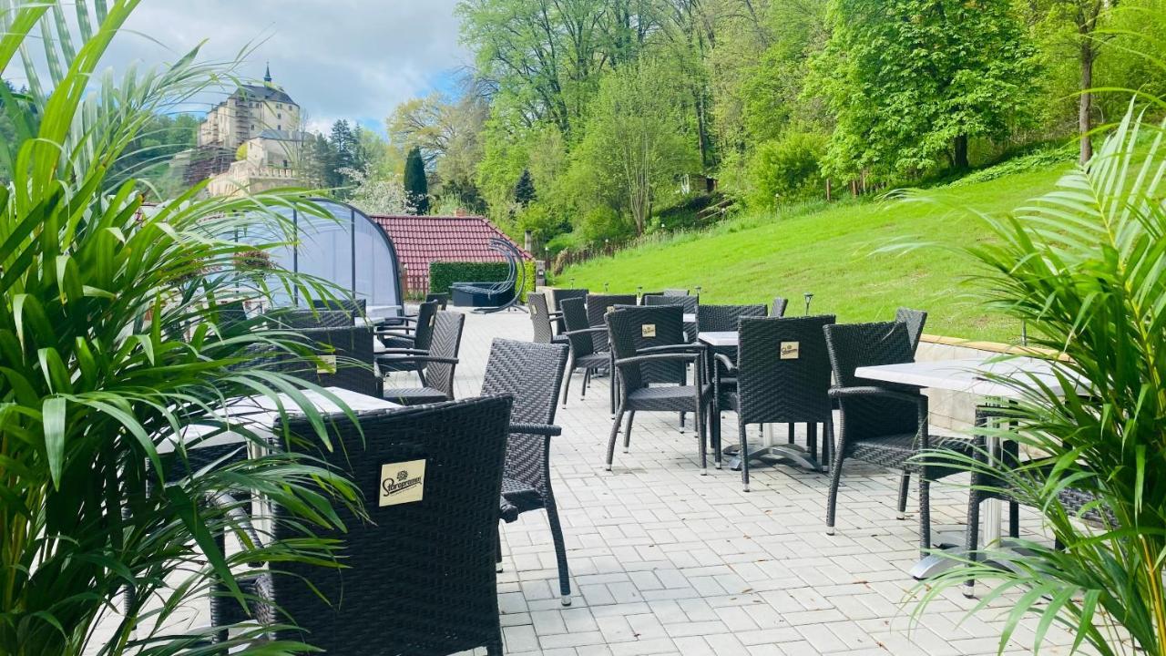 Uniqhotel Cesky Sternberk Extérieur photo