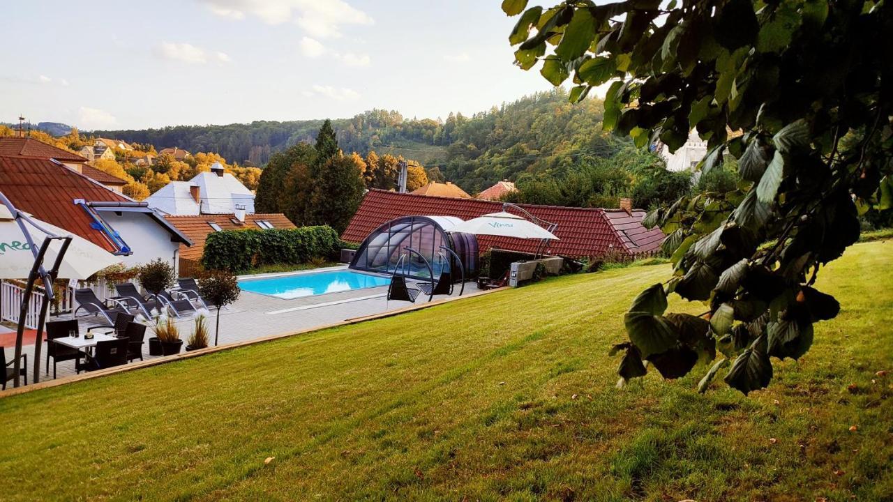Uniqhotel Cesky Sternberk Extérieur photo