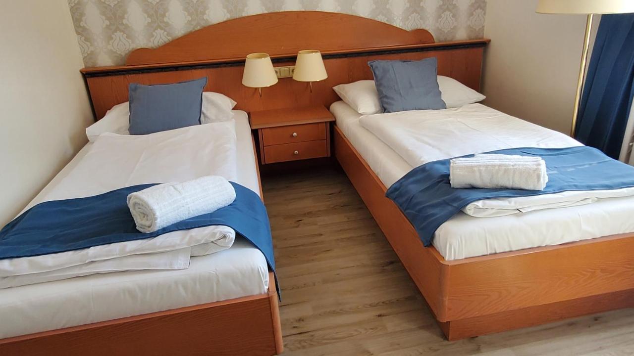 Uniqhotel Cesky Sternberk Extérieur photo
