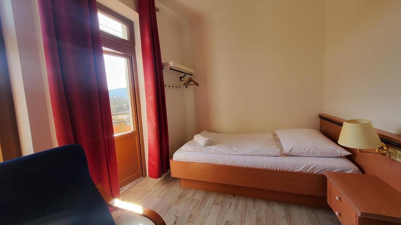 Uniqhotel Cesky Sternberk Extérieur photo