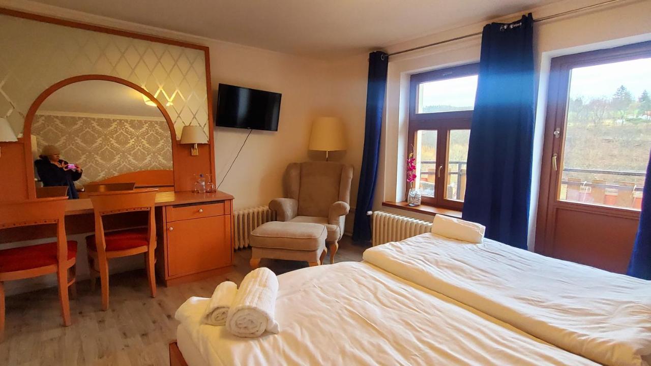 Uniqhotel Cesky Sternberk Extérieur photo