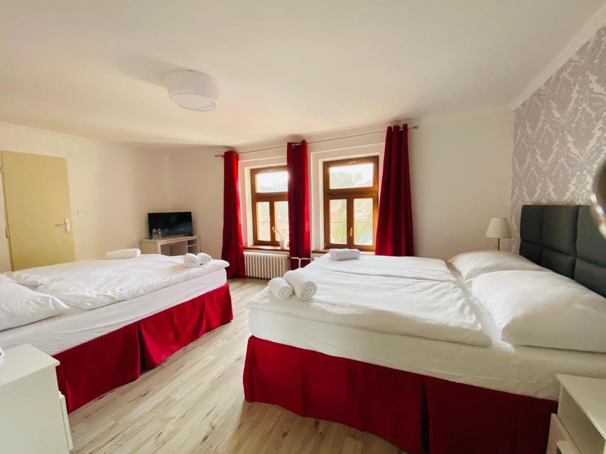 Uniqhotel Cesky Sternberk Extérieur photo